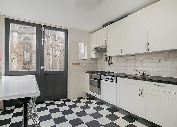 Bed and breakfast Voorstraat-straatzicht Boven