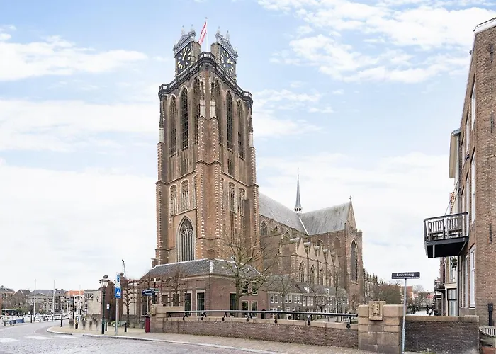 Voorstraat-straatzicht Boven Bed and breakfast *